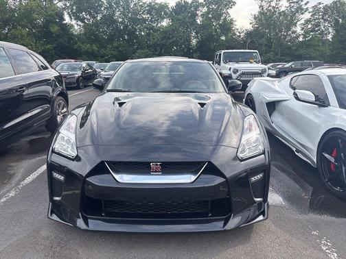 2021 Nissan GT-R Premium