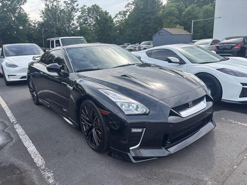 2021 Nissan GT-R Premium