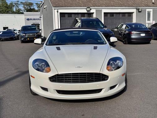 2010 Aston Martin DB9 Volante