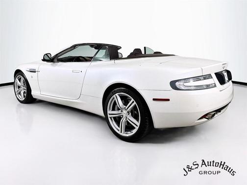 2010 Aston Martin DB9 Volante