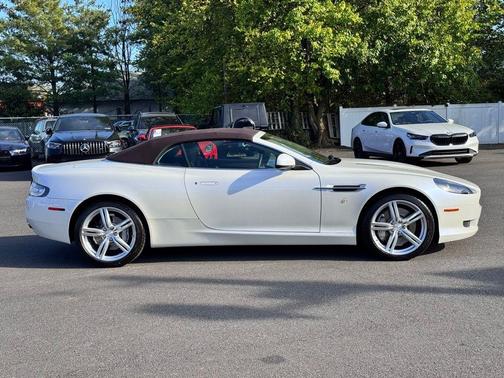 2010 Aston Martin DB9 Volante
