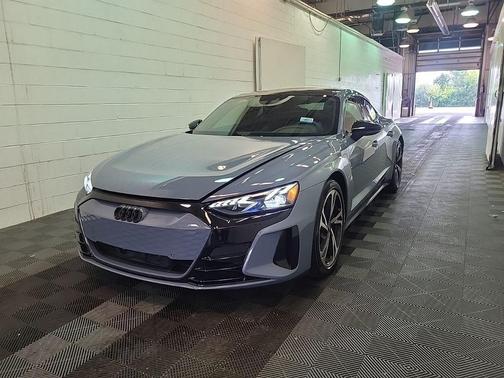 2023 Audi e-tron GT Premium Plus