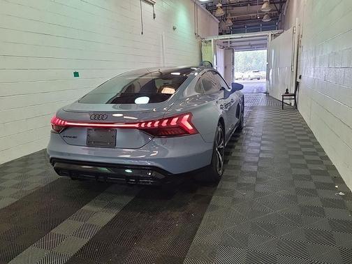 2023 Audi e-tron GT Premium Plus