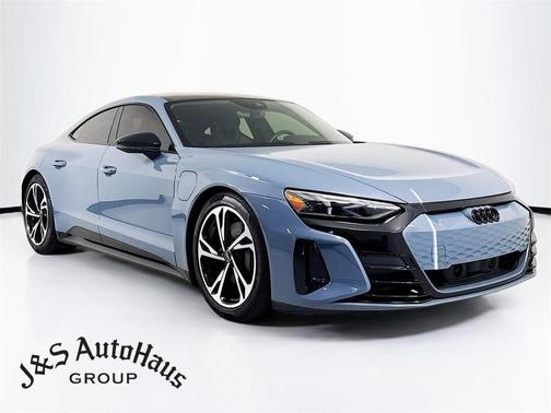 2023 Audi e-tron GT Premium Plus