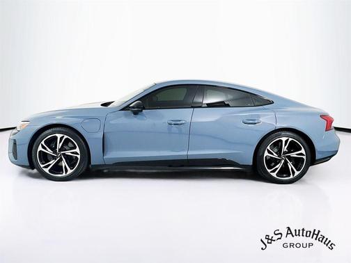 2023 Audi e-tron GT Premium Plus