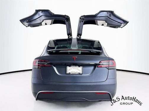 2022 Tesla Model X Plaid