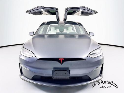 2022 Tesla Model X Plaid
