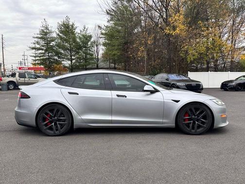 2024 Tesla Model S Plaid