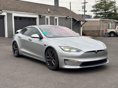 2024 Tesla Model S Plaid