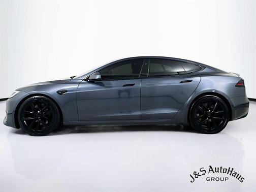 2023 Tesla Model S Plaid