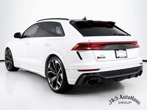 2023 Audi RS Q8 4.0T quattro