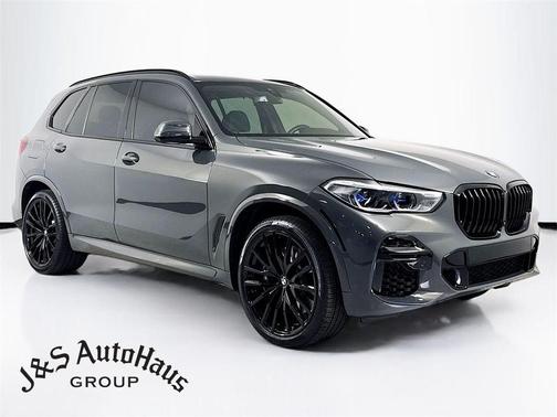 2022 BMW X5 M50i