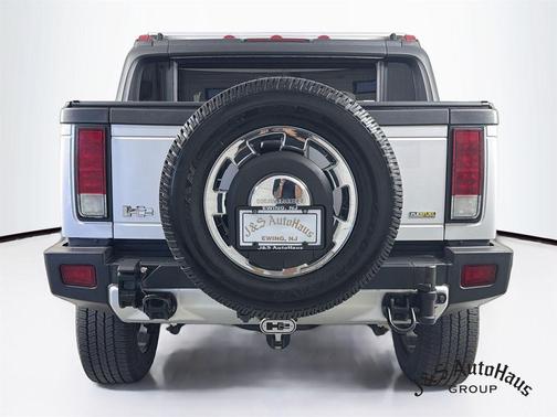Silver Ice Metallic 2009 Hummer H2 SUT