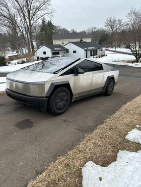 2025 Tesla Cybertruck Base