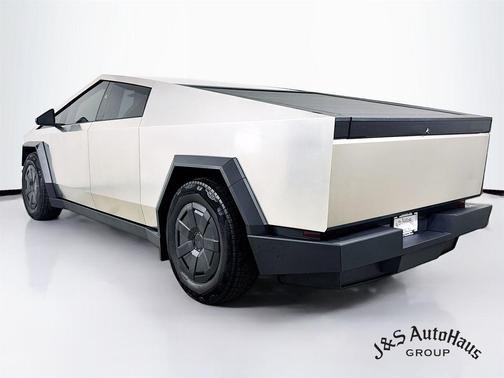 2025 Tesla Cybertruck Base