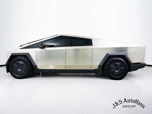 2025 Tesla Cybertruck Base