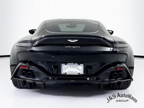Black 2021 Aston Martin Vantage Automatic