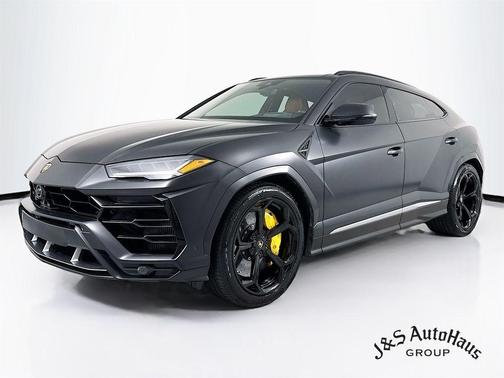 2021 Lamborghini Urus Base