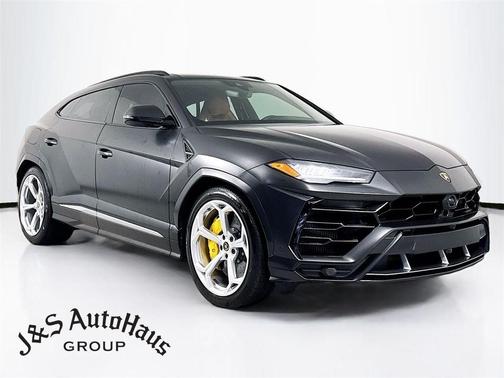 2021 Lamborghini Urus Base