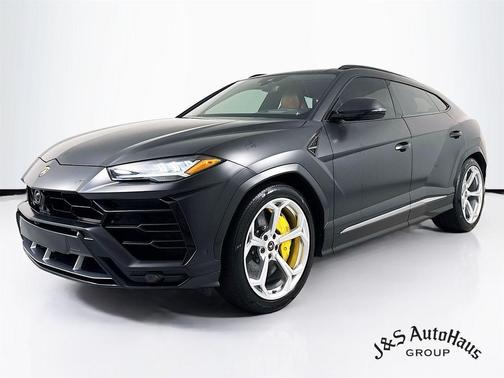 2021 Lamborghini Urus Base