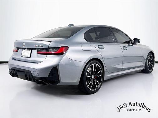 2023 BMW M340 i xDrive