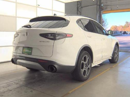2024 Alfa Romeo Stelvio Ti