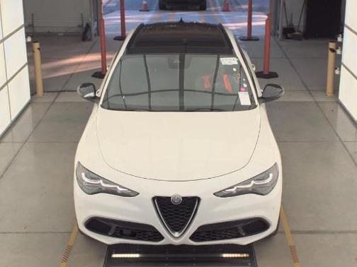 2024 Alfa Romeo Stelvio Ti