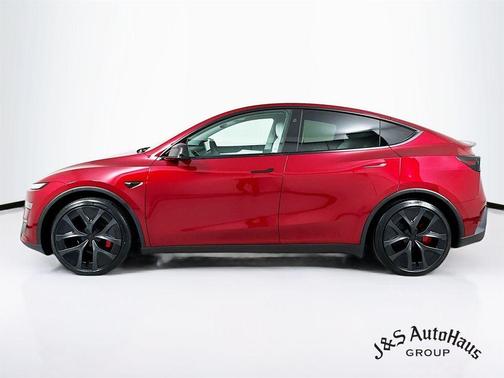2026 Tesla Model Y Performance