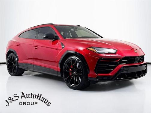 Red 2022 Lamborghini Urus