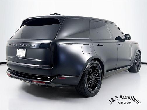 2024 Land Rover Range Rover P530 SE