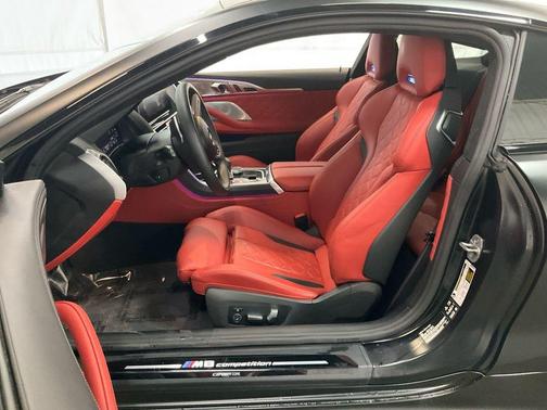 2022 BMW M8 Competition