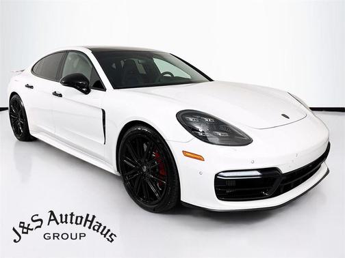 2019 Porsche Panamera Turbo