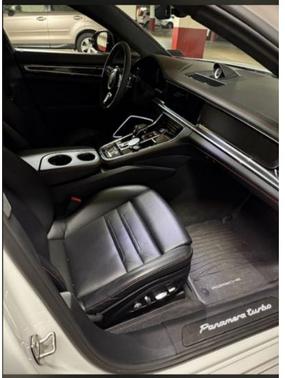 2019 Porsche Panamera Turbo