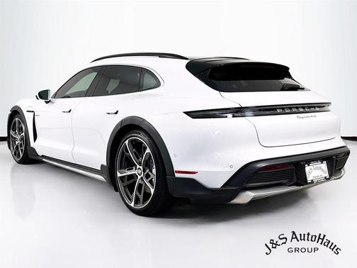 2023 Porsche Taycan Cross Turismo 4S