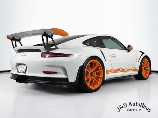 White 2016 Porsche 911 GT3 RS