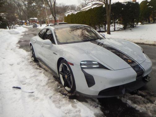 2021 Porsche Taycan Turbo S