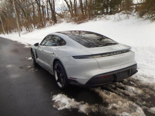 2021 Porsche Taycan Turbo S