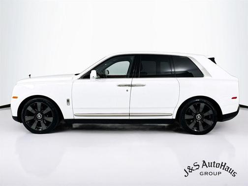 White 2020 Rolls-Royce Cullinan