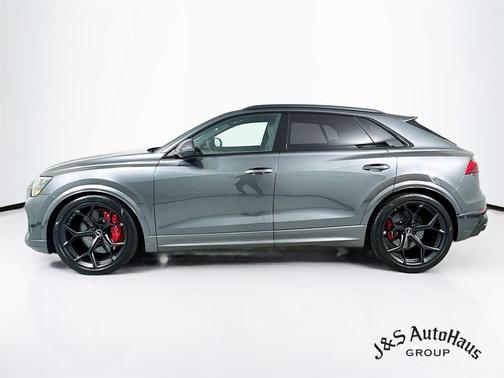 2025 Audi RS Q8 4.0T quattro