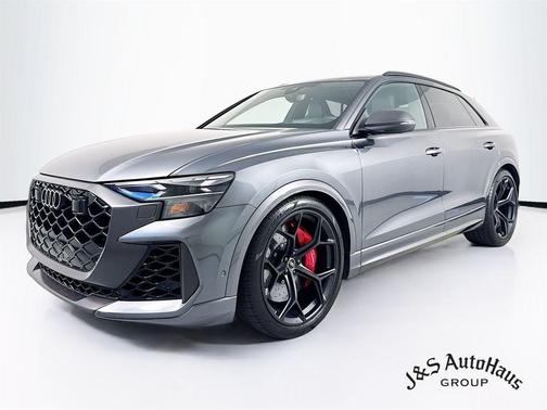 2025 Audi RS Q8 4.0T quattro