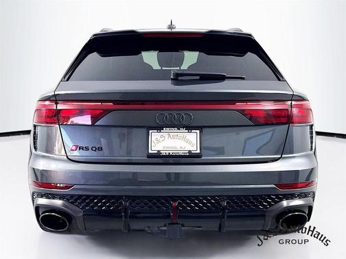2025 Audi RS Q8 4.0T quattro