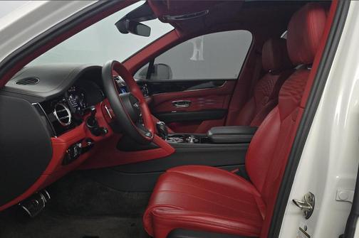 2023 Bentley Bentayga Azure