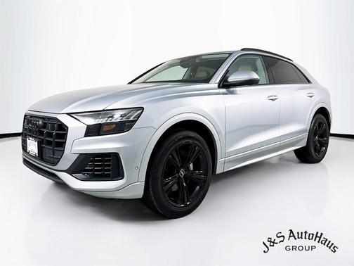 2023 Audi Q8 55 Premium Plus