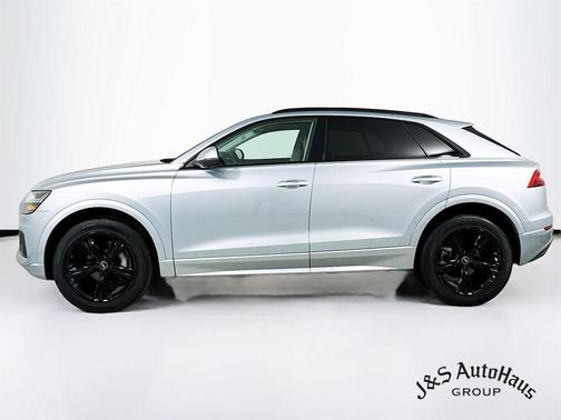 2023 Audi Q8 55 Premium Plus