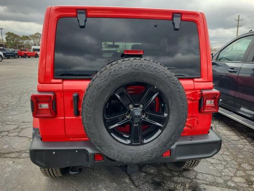 2022 Jeep Wrangler Unlimited Sahara Altitude