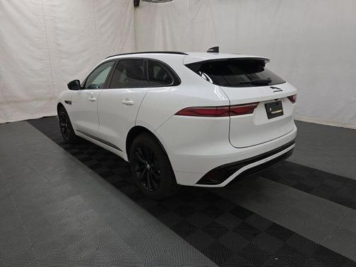 2024 Jaguar F-PACE P250 R-Dynamic S