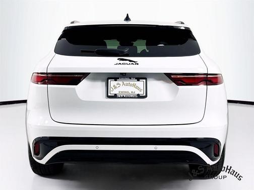 2024 Jaguar F-PACE P250 R-Dynamic S