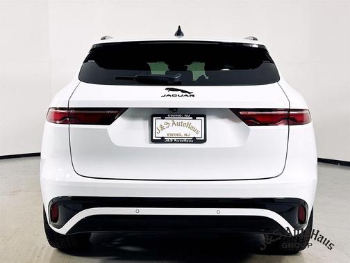 2024 Jaguar F-PACE P250 R-Dynamic S