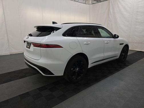 2024 Jaguar F-PACE P250 R-Dynamic S