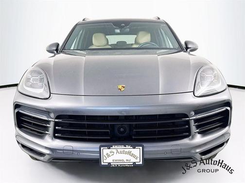 2021 Porsche Cayenne Base
